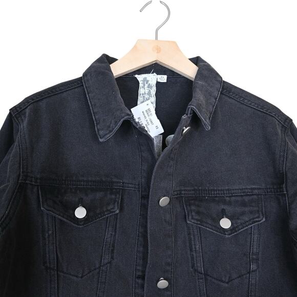 Sadie & Sage Women's XS Let's Be Kinder Humans Denim Jacket in Black (Oversized) - Picture 3 of 8